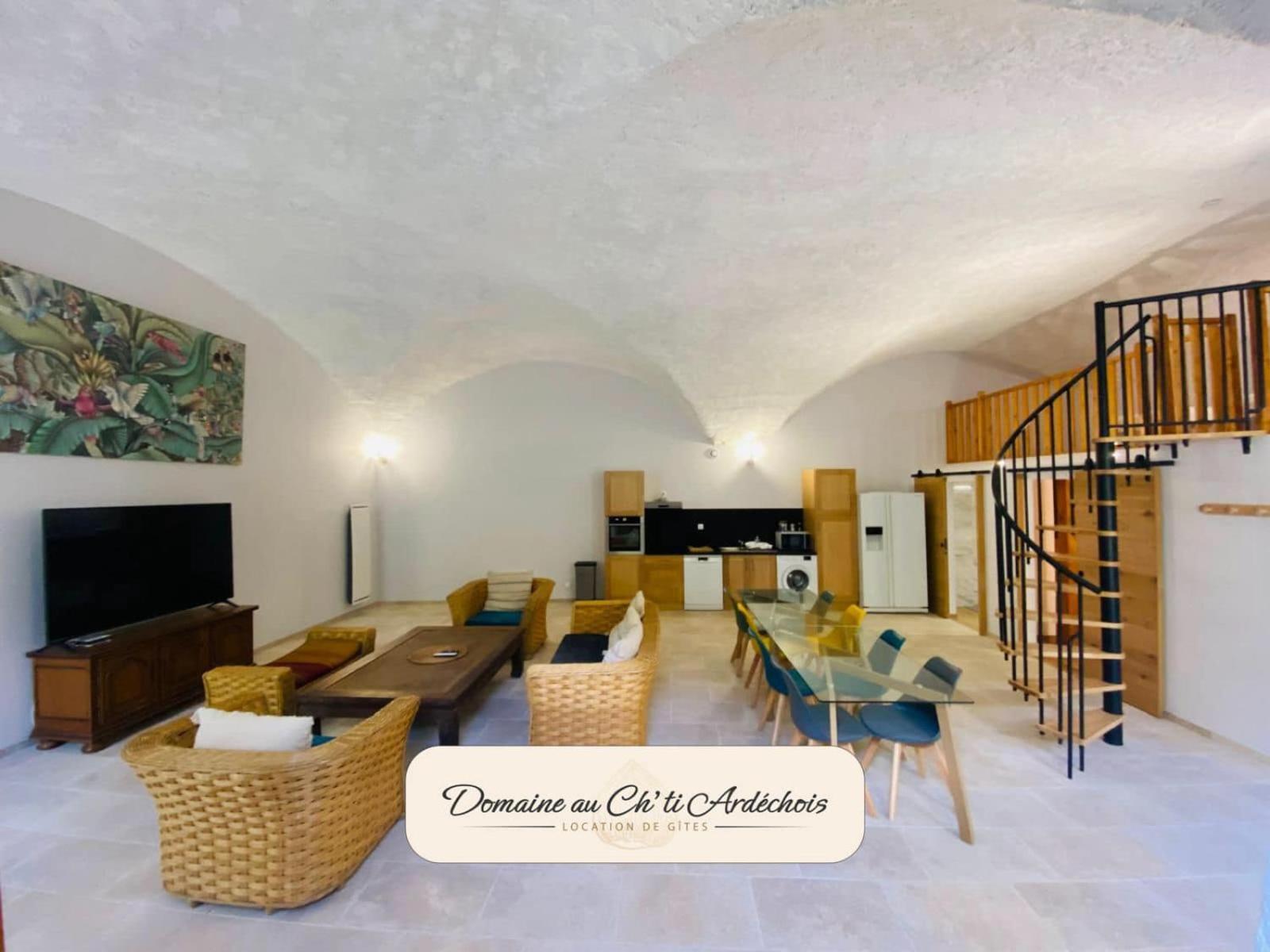 Gite De Groupe - Domaine Au Ch'Ti Ardechois Rochessauve エクステリア 写真